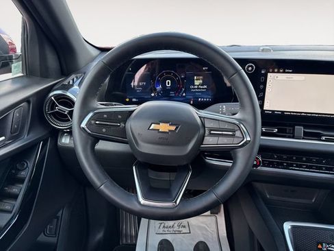 Used 2026 Chevrolet Equinox LT w/ Convenience Package II FWD image 12