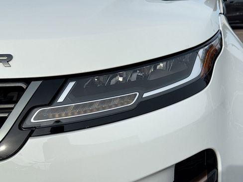 Used 2022 Land Rover Range Rover Evoque R-Dynamic S image 9