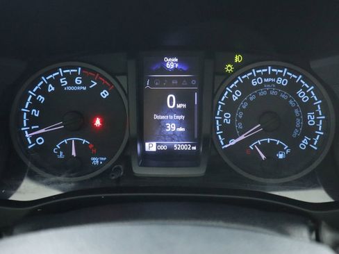 Used 2017 Toyota Tacoma TRD Off-Road image 33