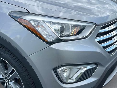 Used 2016 Hyundai Santa Fe Limited w/ Option Group 04 FWD image 10