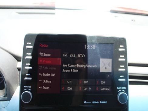 Used 2019 Toyota Avalon XSE FWD image 13