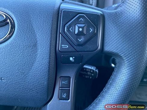 Used 2019 Toyota Tacoma TRD Sport image 19