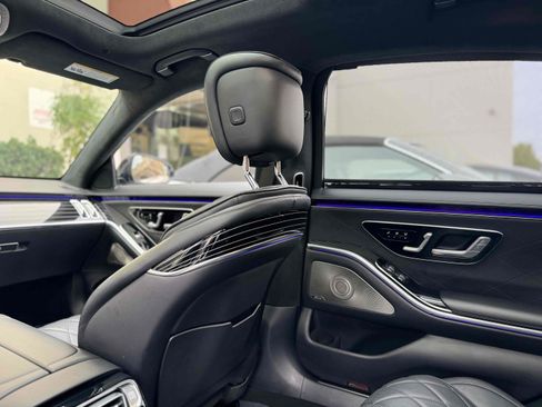 Used 2021 Mercedes-Benz S 580 4MATIC Sedan w/ AMG Line image 45