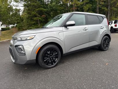Used 2022 Kia Soul LX