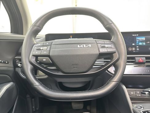 New 2026 Kia Sportage SX FWD image 16