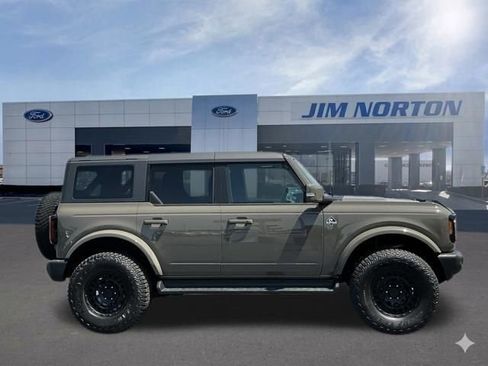 Used 2025 Ford Bronco Outer Banks AWD/4WD image 3