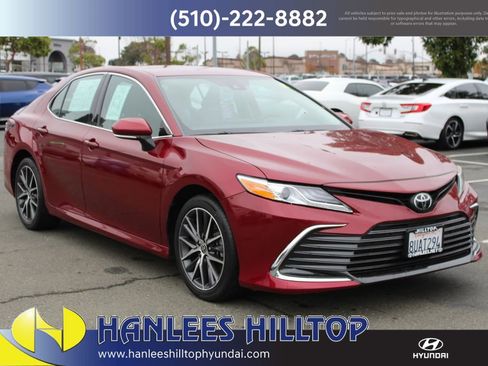 Used 2021 Toyota Camry XLE w/ Carpet Mat Package (TMS) image 5