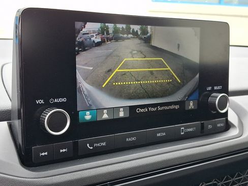 Used 2023 Honda Accord EX image 18