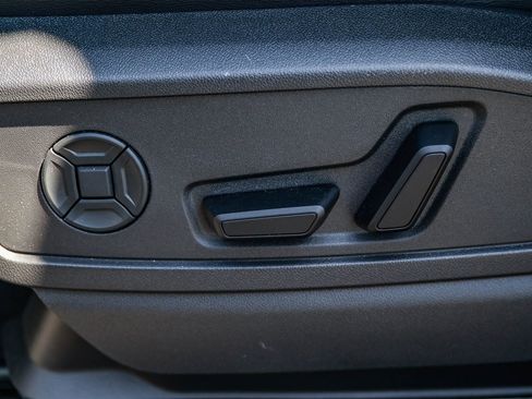 Certified 2025 Audi Q5 Premium Plus w/ Premium Plus image 24