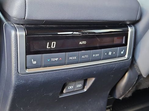 Used 2024 Lexus GX 550 w/ Accessory Package (2T) AWD/4WD image 23