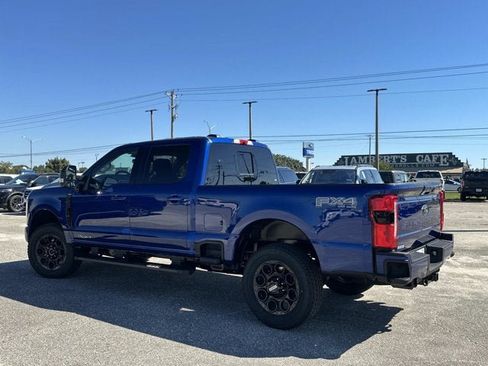 New 2026 Ford F250 Lariat w/ Black Appearance Package image 6