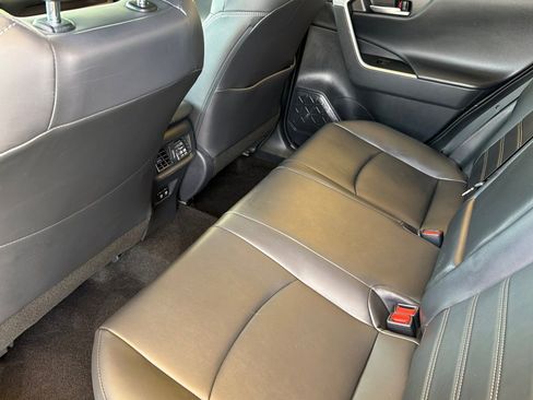 Used 2019 Toyota RAV4 Limited AWD/4WD image 14