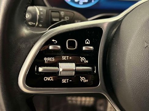 Certified 2022 Mercedes-Benz GLC 300 4MATIC image 21