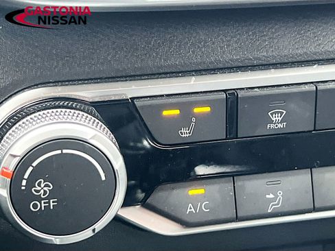 Used 2024 Nissan Altima 2.5 SR w/ SR Premium Package image 27