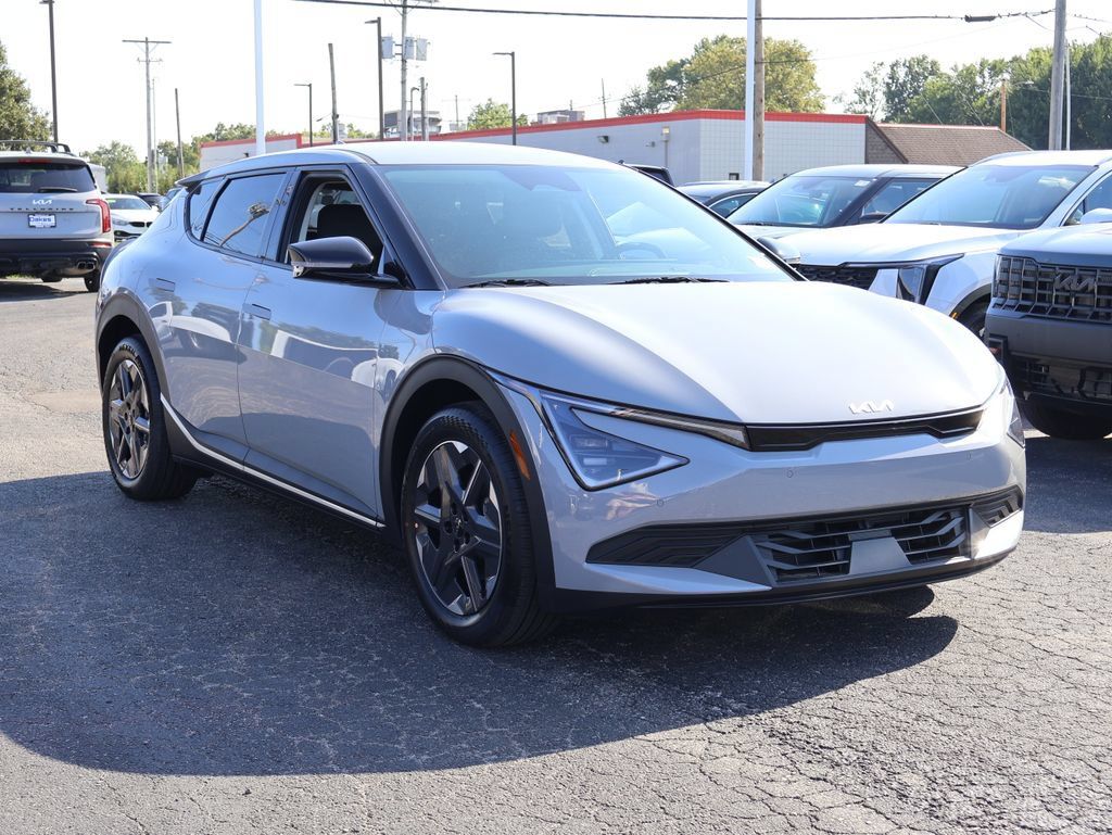 New 2026 Kia EV6 Light AWD/4WD image 1