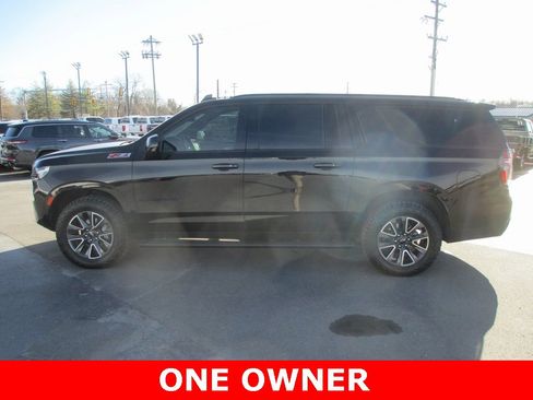 Used 2023 Chevrolet Suburban Z71 w/ Luxury Package image 9