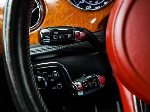 Used 2018 Bentley Mulsanne RWD image 42