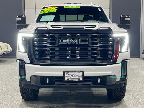Used 2024 GMC Sierra 2500 Denali Ultimate w/ Max Trailering Package image 9