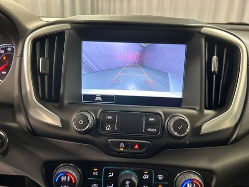 Used 2023 GMC Terrain SLT w/ Elevation Edition image 18