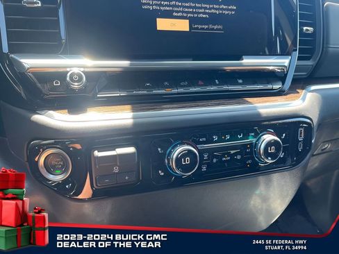 New 2025 GMC Sierra 1500 Elevation image 28