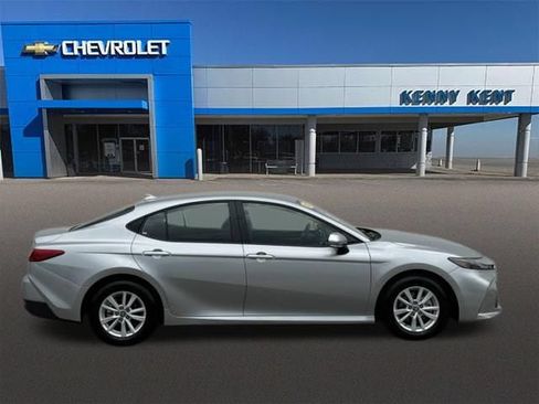 Used 2026 Toyota Camry LE FWD image 3