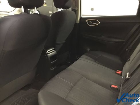 Used 2016 Nissan Sentra SV FWD image 28