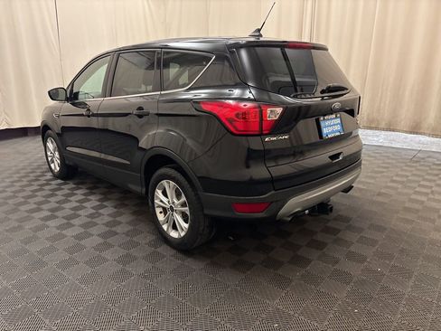 Used 2019 Ford Escape SE image 7