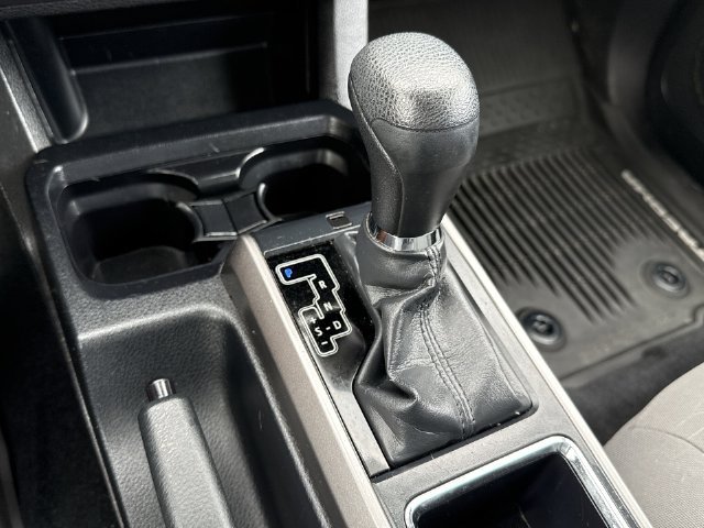 Used 2019 Toyota Tacoma SR5 AWD/4WD image 19