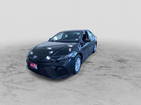 Used 2026 Toyota Camry LE FWD image 6