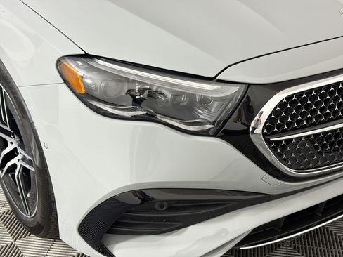 New 2026 Mercedes-Benz E 450 4MATIC Sedan image 11