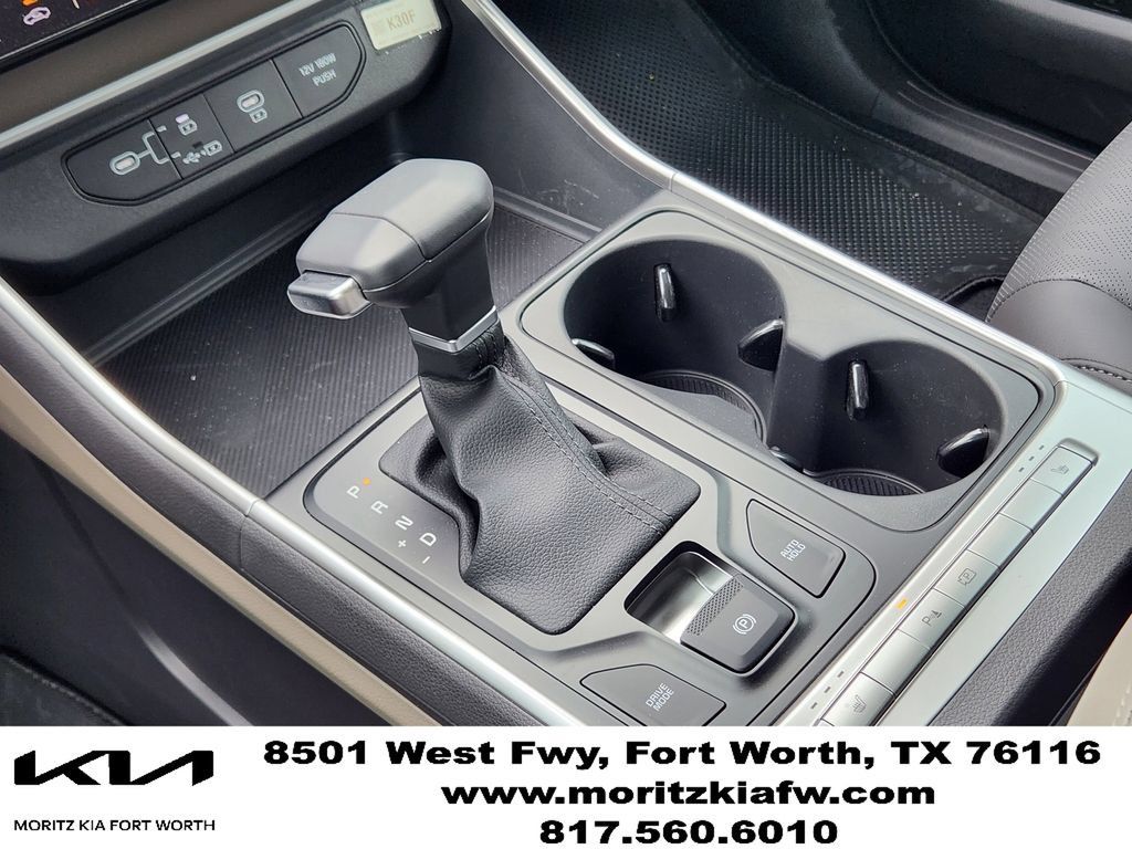 New 2026 Kia Carnival FWD image 15