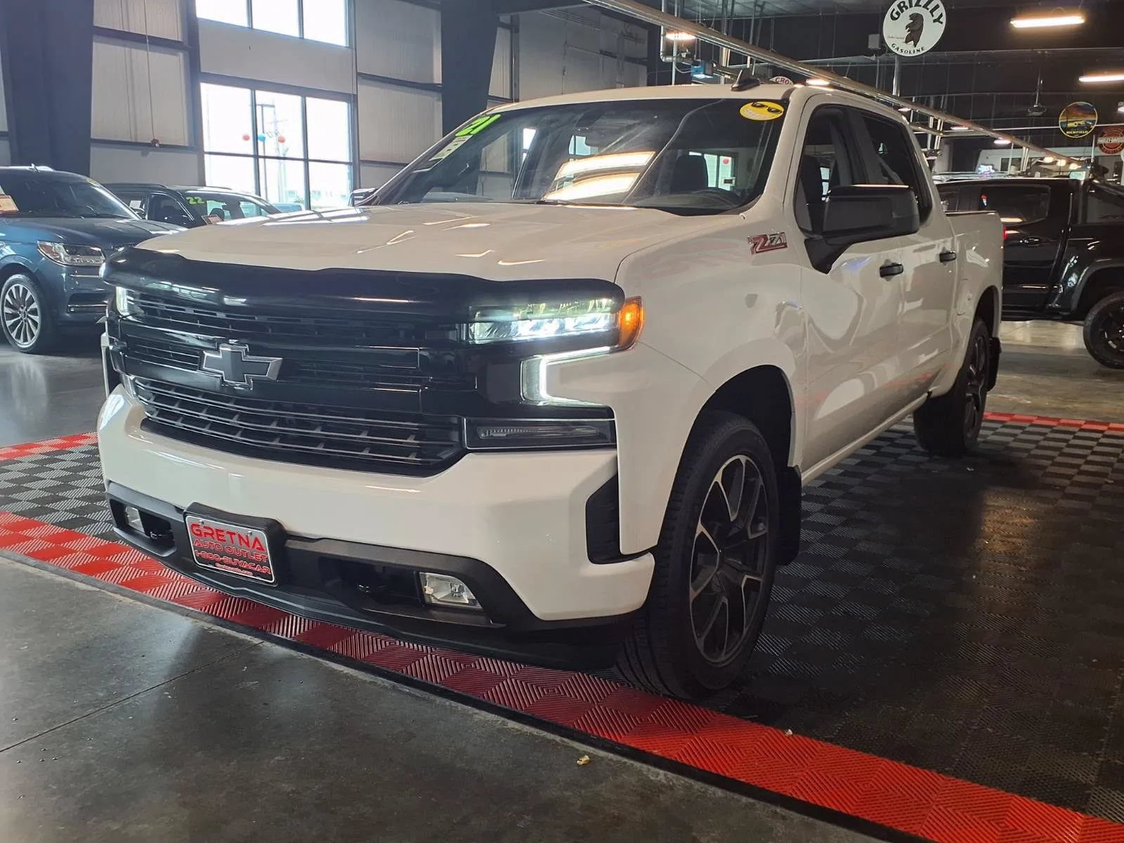 Used 2021 Chevrolet Silverado 1500 RST AWD/4WD image 4
