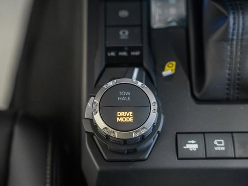 New 2026 Toyota Tacoma Limited AWD/4WD image 27