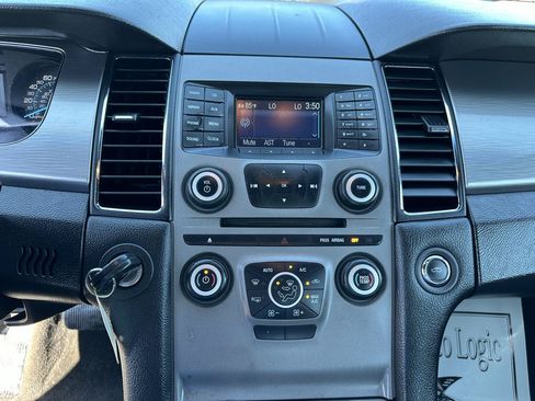 Used 2013 Ford Taurus SEL FWD image 15