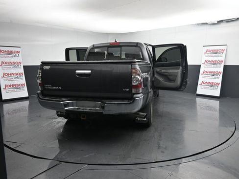 Used 2015 Toyota Tacoma 4x4 Double Cab image 26