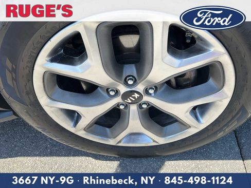 Used 2019 Kia Sorento EX image 10