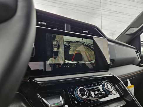 New 2026 GMC Sierra 1500 AT4 AWD/4WD image 18