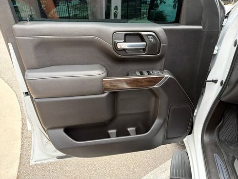 Used 2021 GMC Sierra 1500 Elevation w/ LPO, Elevation Black Package RWD image 17
