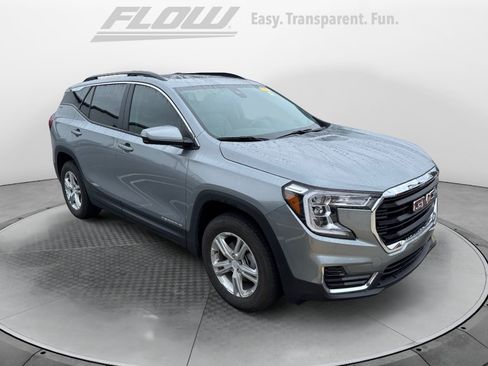 Used 2023 GMC Terrain SLE w/ Driver Convenience Package AWD/4WD image 1