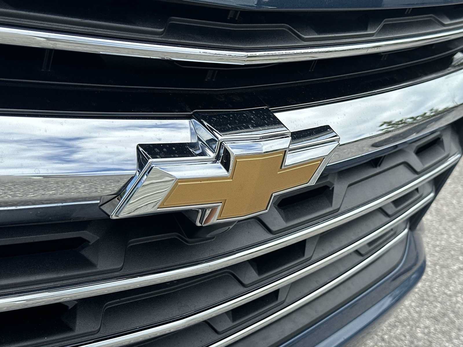 Certified 2025 Chevrolet Traverse LT FWD image 10