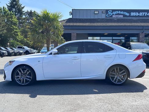 Used 2017 Lexus IS 200t F Sport w/ F Sport Package RWD image 3