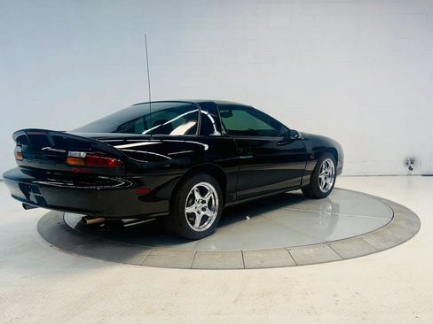 Used 2000 Chevrolet Camaro Z28 w/ SS Performance/Appearance Pkg RWD image 21