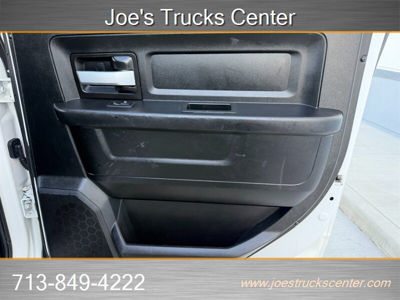 Used 2019 RAM 3500 Tradesman w/ Chrome Appearance Group RWD image 31