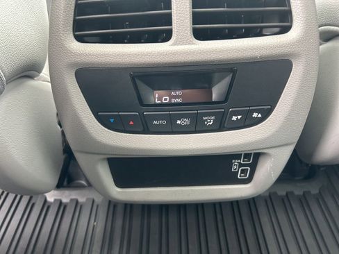 Used 2021 Honda Pilot Special Edition image 37