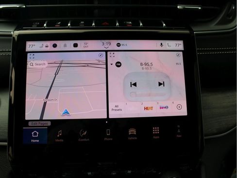 New 2025 Jeep Grand Cherokee Limited w/ Luxury Tech Group II image 17