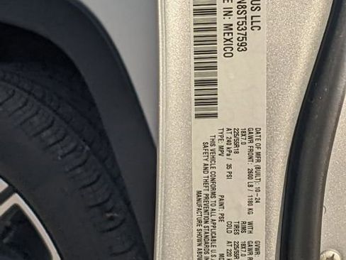 New 2025 Jeep Compass Limited w/ Sun & Sound Group image 26