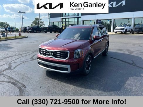 Used 2024 Kia Telluride S w/ S Sunroof Package AWD/4WD image 3
