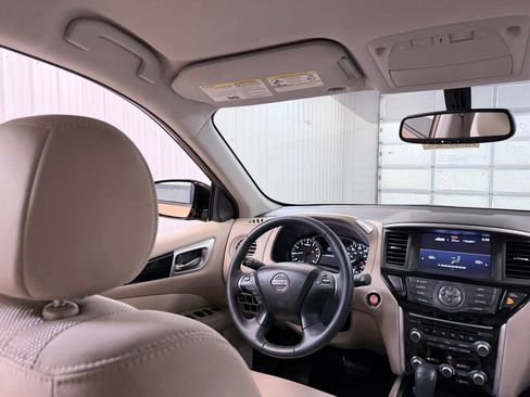Used 2017 Nissan Pathfinder SV w/ Cargo Package FWD image 28