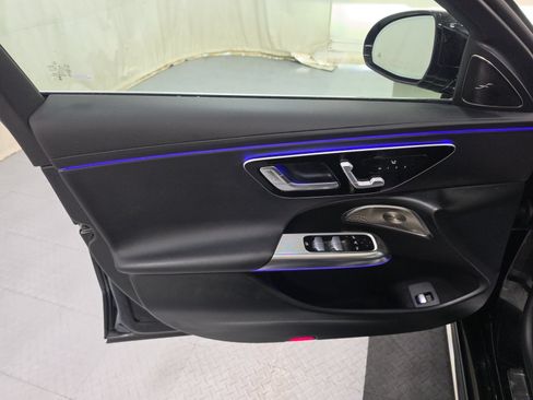 Used 2025 Mercedes-Benz E 350 4MATIC Sedan w/ Digital Light Package image 3