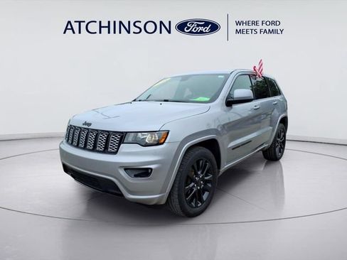 Used 2018 Jeep Grand Cherokee Altitude AWD/4WD image 1